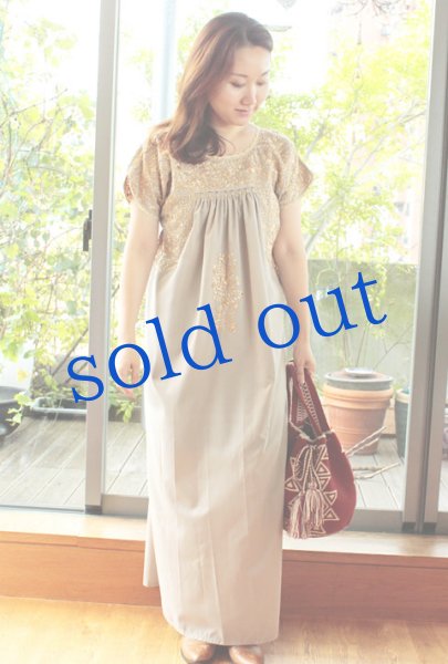 画像2: 「サンアントニーノ」 刺繍マキシ丈ワンピース (2)
