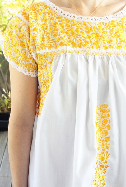 画像2: サンアントニーノ刺繍ブラウス  (2)