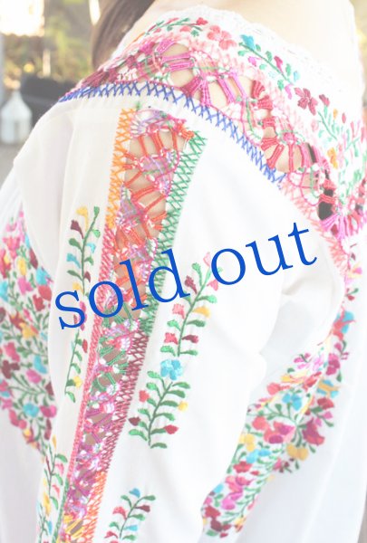 画像4: 「サンアントニーノ」 刺繍6分袖ブラウス　 (4)