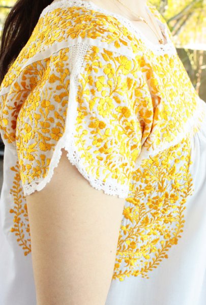 画像4: サンアントニーノ刺繍ブラウス  (4)