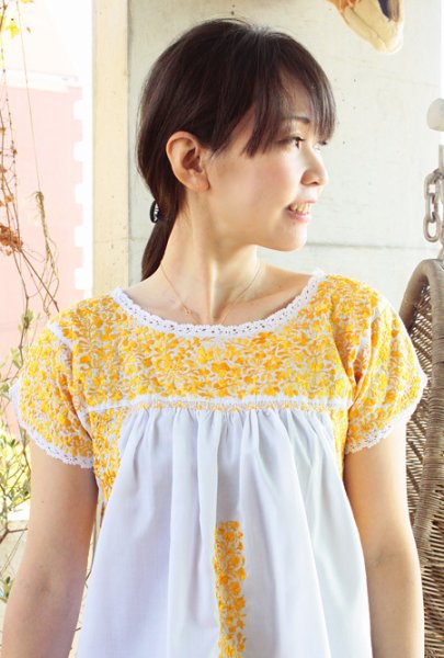 画像3: サンアントニーノ刺繍ブラウス  (3)