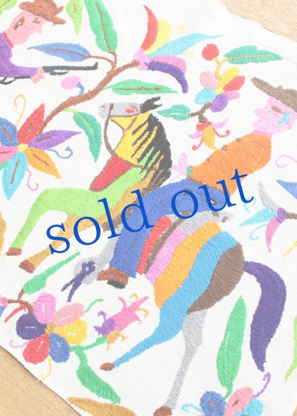 画像2: オトミの刺繍クロス[約42cm×34cm]　 (2)