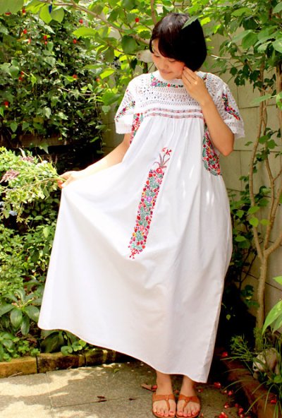 画像1: 「サンアントニーノ」 刺繍最高級ドレス　