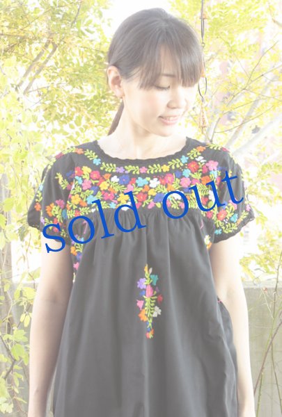 画像2: サンアントニーノの刺繍ブラウス (2)