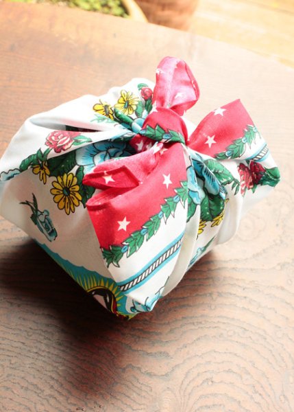 画像4: 再入荷グアダルーペのマリアバンダナスカーフ (4)