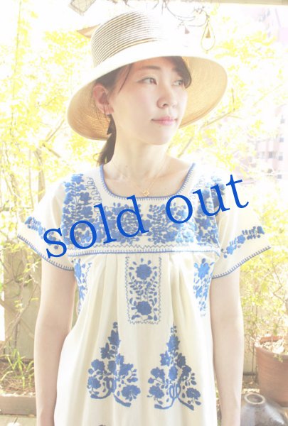 画像2: 細かい刺繍のプエブラワンピース (2)