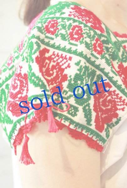 画像4: 「薔薇のクロスステッチ」メキシコ刺繍ブラウス　 (4)