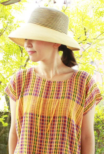 画像1: 織生地のトップス