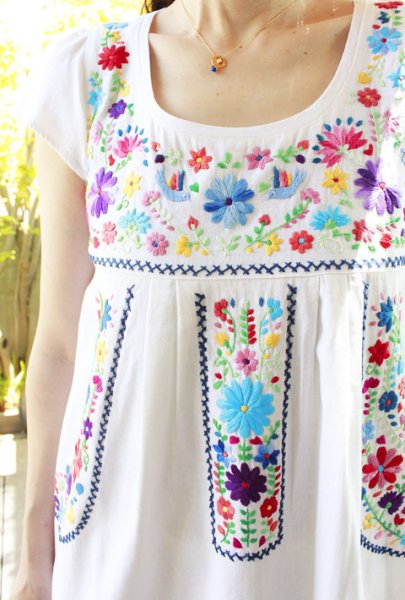 画像2: 洋服デザインの手刺繍ワンピース (2)