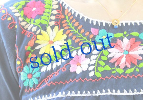 画像4: メキシコ刺繍ブラウス (4)