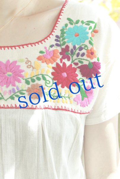 画像2: ガーゼ生地のメキシカントップス (2)