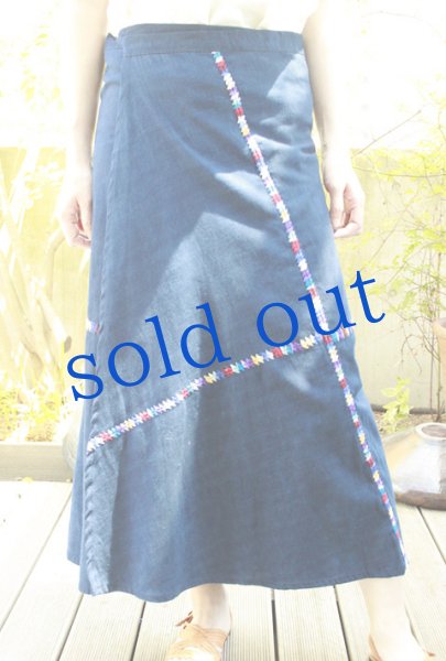 画像1: 藍の織と刺繍の巻きスカート　 (1)