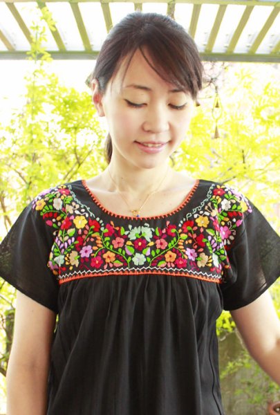 画像2: ガーゼ生地のメキシカンブラウス (2)