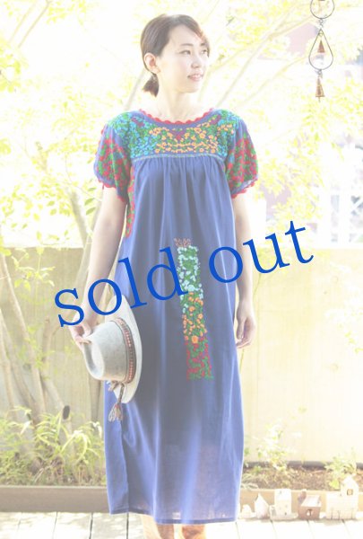 画像3: ガーゼ刺繍のロング丈ワンピース　 (3)