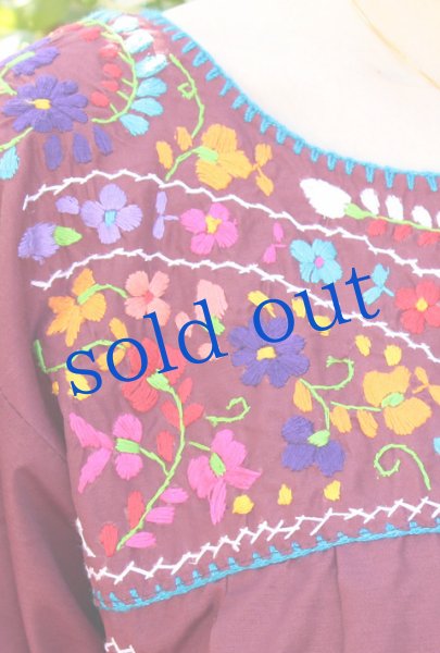 画像3: マンタ生地のメキシコ刺繍ワンピース (3)