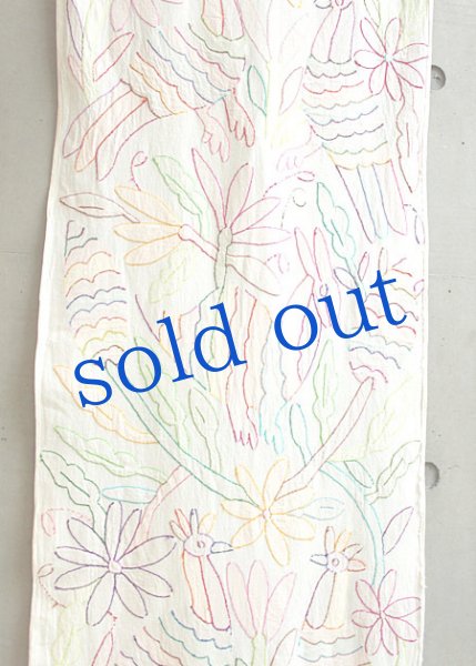 画像4: オトミの刺繍タペストリー・テーブルセンター  (4)