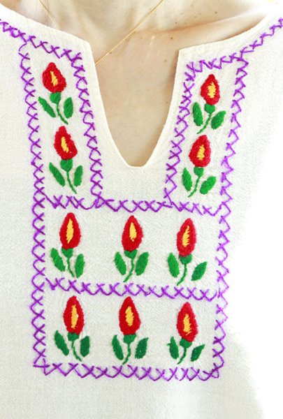 画像2: メキシコ刺繍５分袖ブラウス (2)