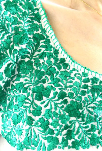 画像2: サンアントニーノ刺繍ブラウス　 (2)