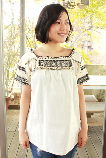 画像2: オトミ族のペペナド刺繍ブラウス  (2)