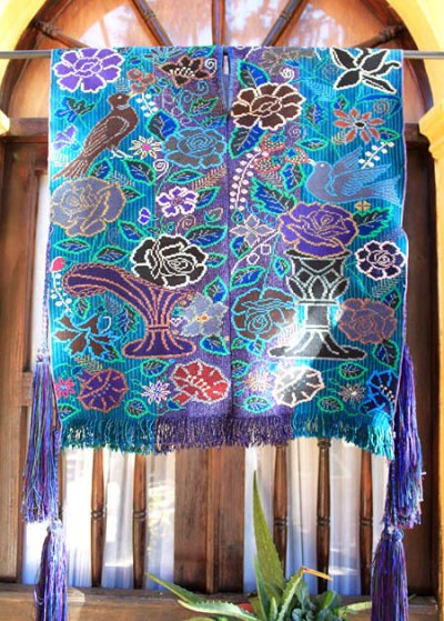 画像3: シナカンタン村の本格民族衣装　