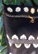 画像3: 手つむぎ・手織りウールの刺繍チャムラバッグ大 (3)