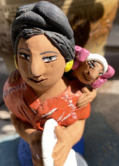 画像2: アギラールファミリーの陶人形　