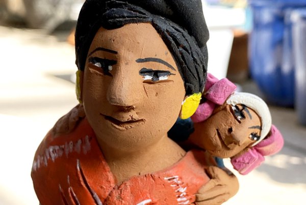 画像3: アギラールファミリーの陶人形　 (3)