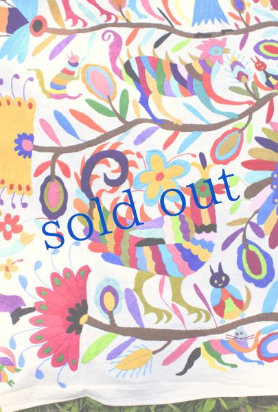 画像2: オトミの刺繍ベットカバー・テーブルクロス　 (2)