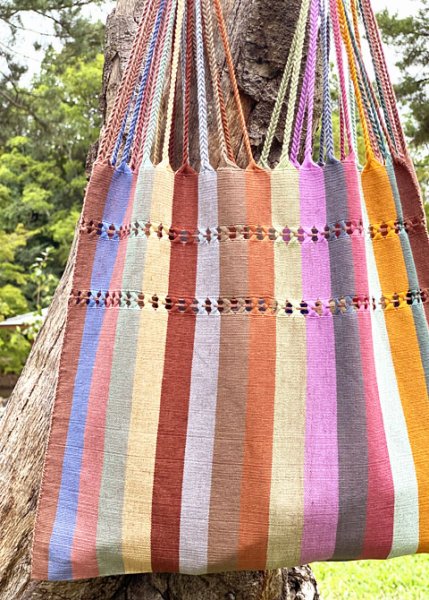 画像2: メキシコチアパス手織り生地のハンモックバッグ (2)