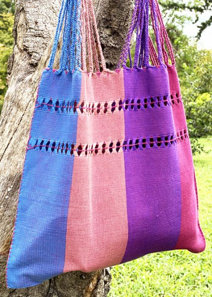 画像2: メキシコチアパス手織り生地のハンモックバッグ  (2)