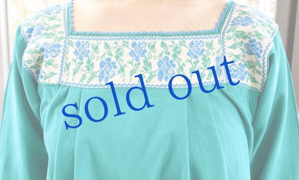 画像3: プエブラ州ナワ族の刺繍長そでブラウス　 (3)