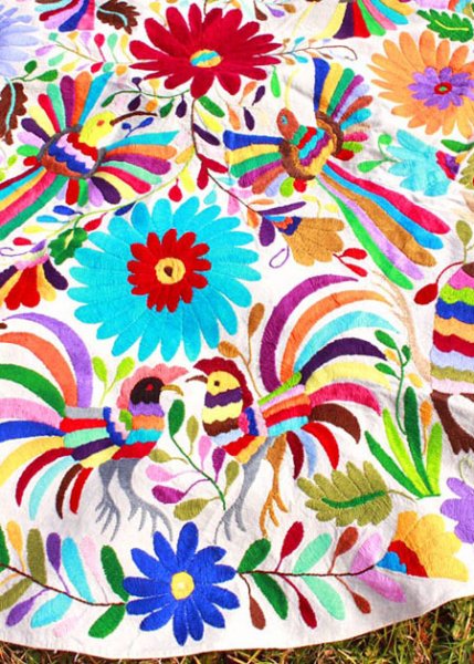 画像3: オトミの刺繍ベッドカバー・テーブルクロス　 (3)