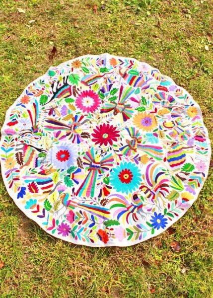 画像1: オトミの刺繍ベッドカバー・テーブルクロス　 (1)