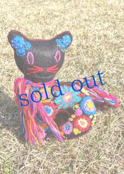 画像2: 刺繍いっぱい黒猫 (2)