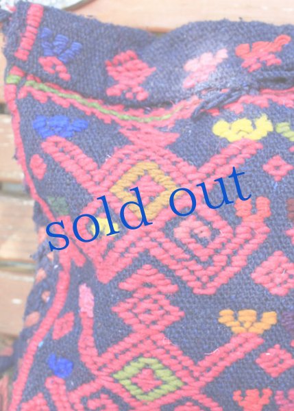 画像4: 手つむぎ・手織りウールの刺繍ポシェット   (4)