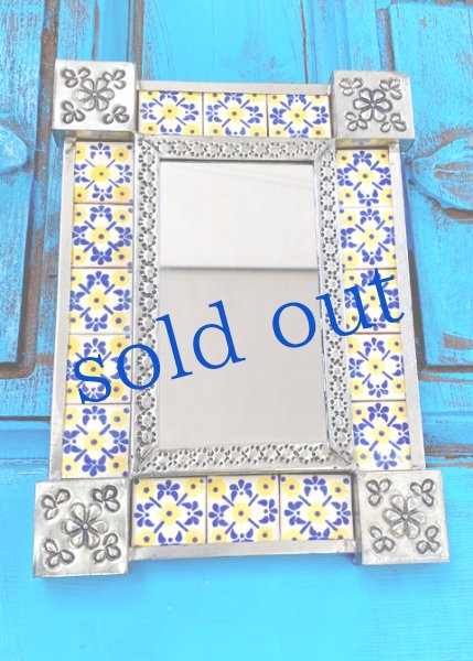 画像1: タラベラ焼タイルの鏡 (1)