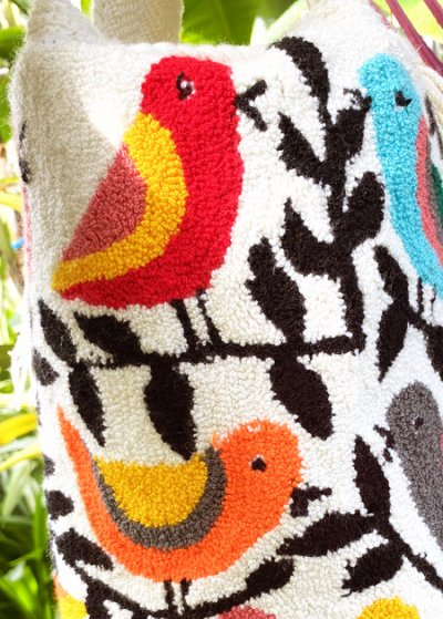 画像3: WAYUU族のパンチング刺繍バッグ