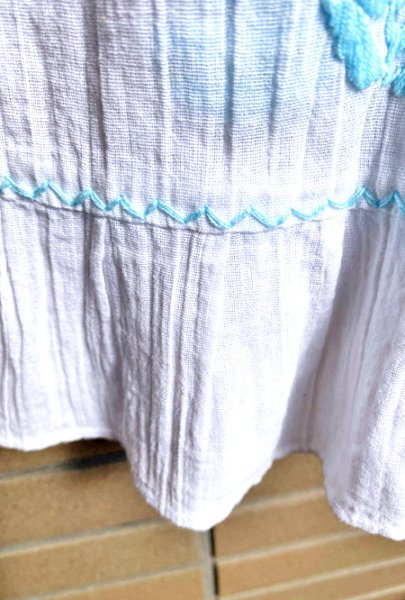画像4: メキシコ刺繍のワンピース (4)