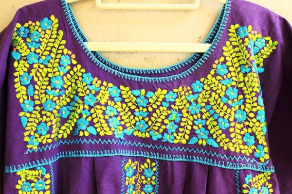 画像4: マンタ生地のメキシカンブラウス (4)