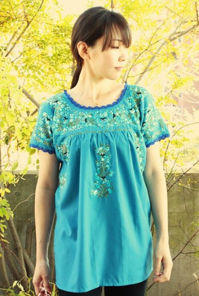 画像2: サンアントニーノ刺繍ブラウス　 (2)
