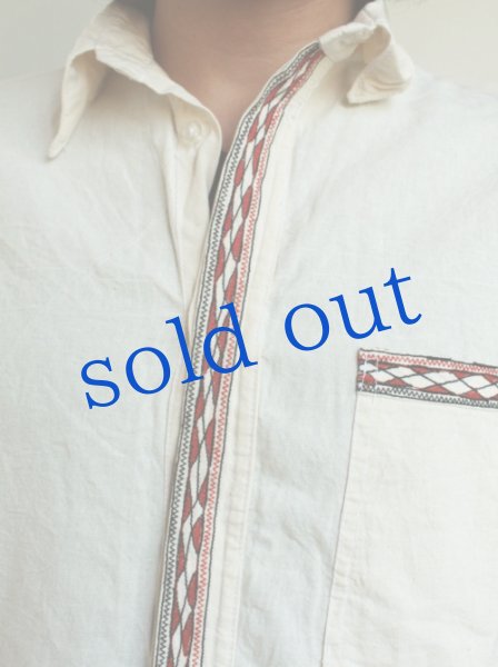 画像3: ミヘ刺繍のメンズシャツ (3)