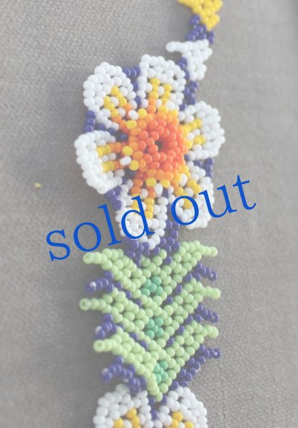 画像3: ウィチョルビーズの花ネックレス (3)