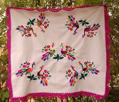 画像1: メキシコ刺繍クロス（８２cm×７７cm）