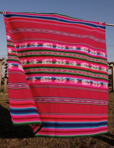 画像1: ボリビアの手織り布(147cm×142cm）