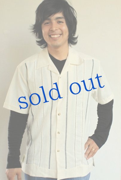 画像2: メンズ刺繍のラテンシャツ (2)