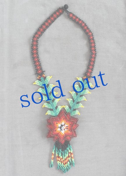 画像2: ウィチョルビーズの花ネックレス (2)