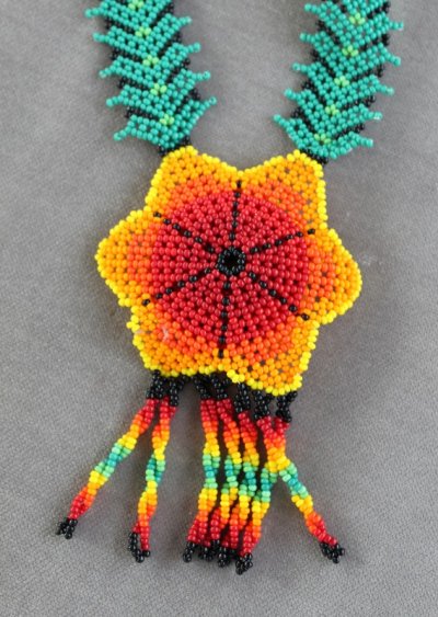 画像2: ウィチョルビーズの花ネックレス