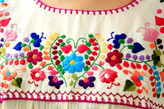メキシカン刺繍トップスメキシコの刺繍ブラウスガーゼ生地プエブラ