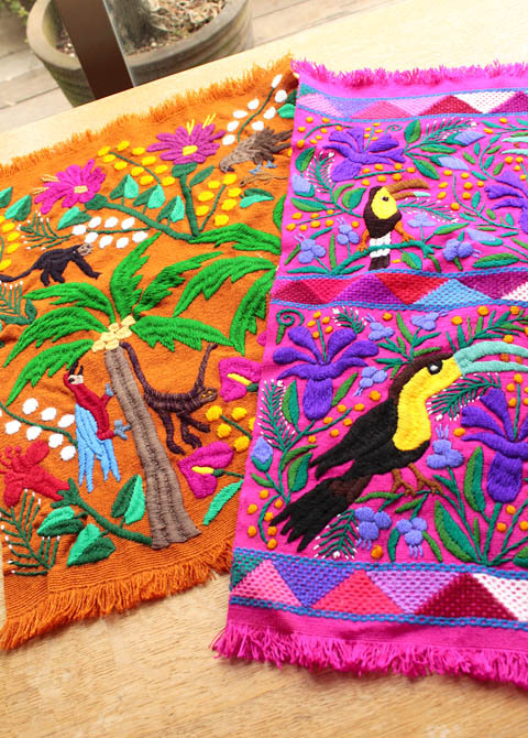 オトミ族の手刺繍ベットカバー・テーブルクロスメキシコの刺繍・販売 