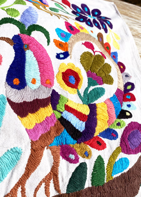 オトミ族の刺繍布ー特大サイズクロス手刺繍テーブルクロス タペストリー